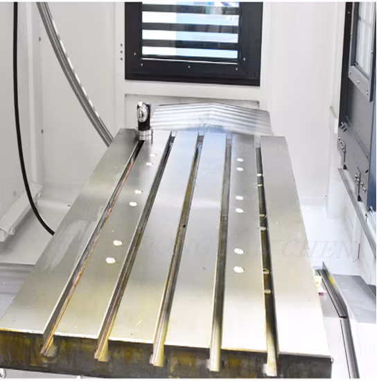 Máquina CNC de processamento de metal de 5 eixos para perfis de aço de alumínio Centro de usinagem vertical, fresagem, perfuração e rosqueamento Vmc
