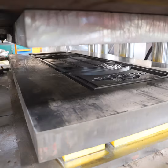 Máquina de prensagem de porta de metal Woda, máquina de prensagem de porta de montagem